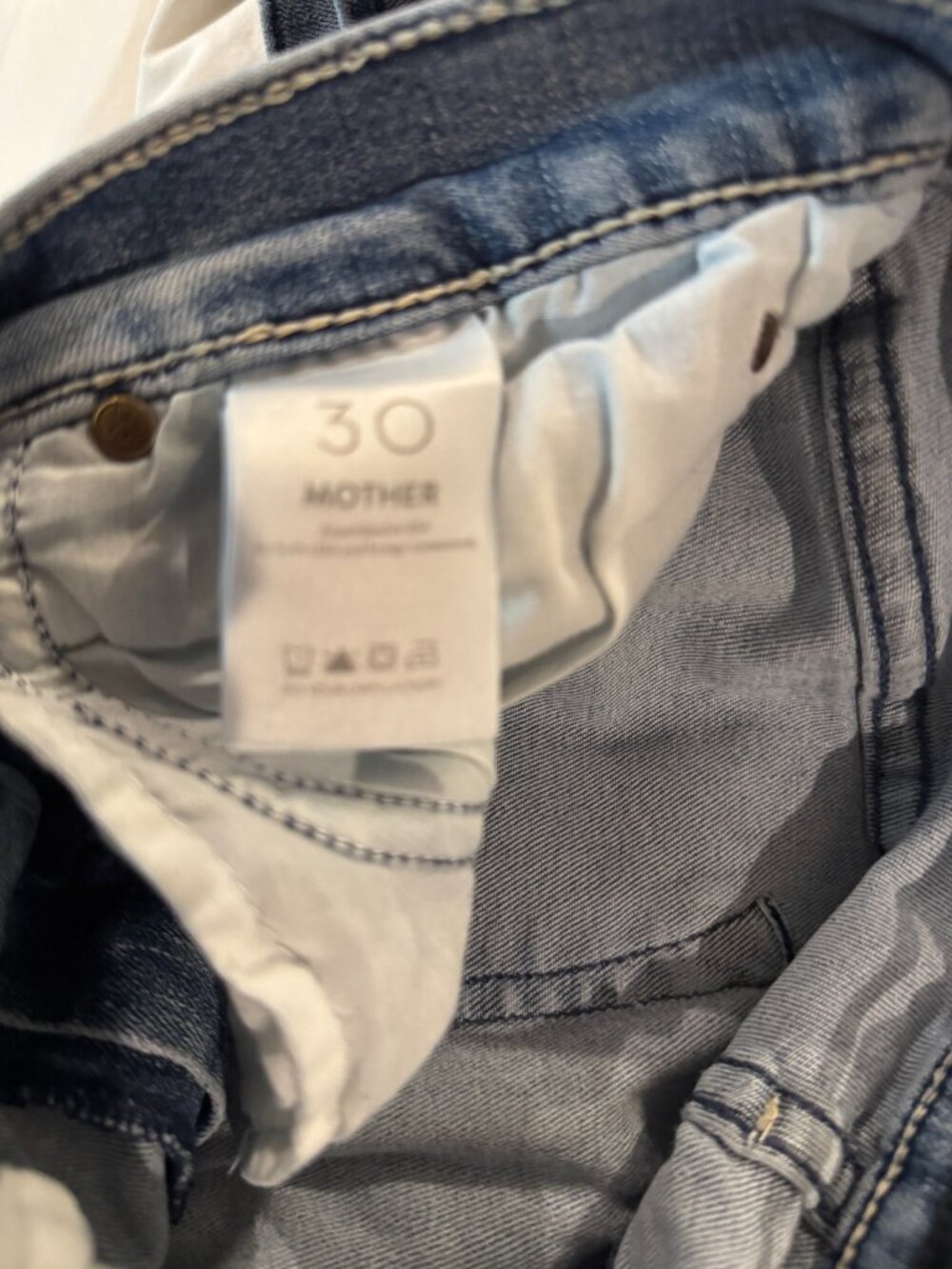 MOTHER Jeans, 3 pair of well worn, distressed jeans - Picture 9 of 15